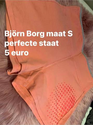 Dameskleding maat S deel 5 beschikbaar voor biedingen