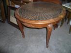 LOUIS XV SALONTAFEL MET CANNAGE, Antiek en Kunst, Ophalen