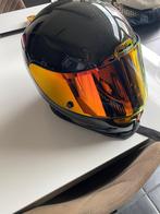 Carbon helm, Motoren, Ophalen