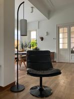 Design 2 prachtige zeteltjes leder Artifort, Huis en Inrichting, Ophalen, Zo goed als nieuw