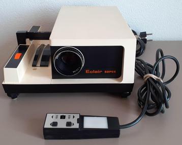 Diaprojector (jaren 70) beschikbaar voor biedingen