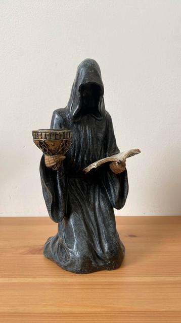 Halloween decoratie “ de dood “ beschikbaar voor biedingen