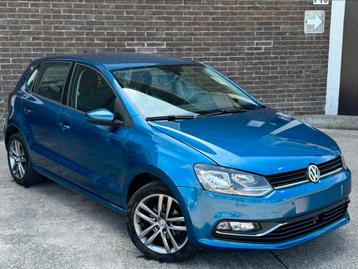 VW POLO ** R- LINE j ** 75.000 KM !! ** 1 ER MAIN !!, Autos, Achat, Euro 6, Carnet d'entretien, Boîte manuelle