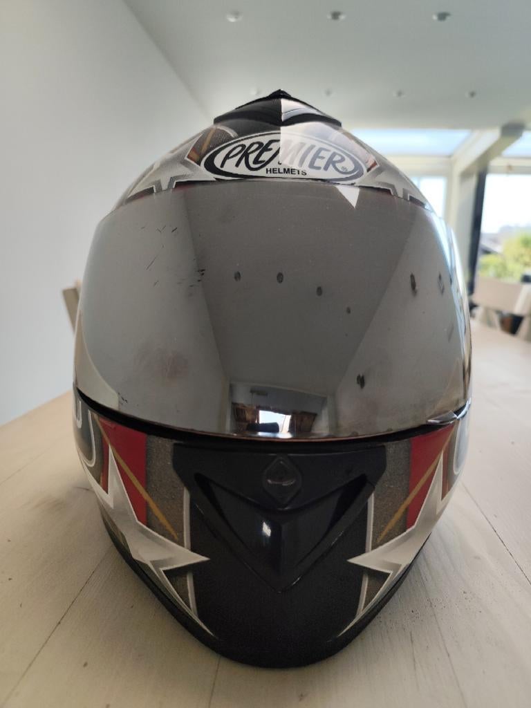 Premier, Motoren, Ophalen