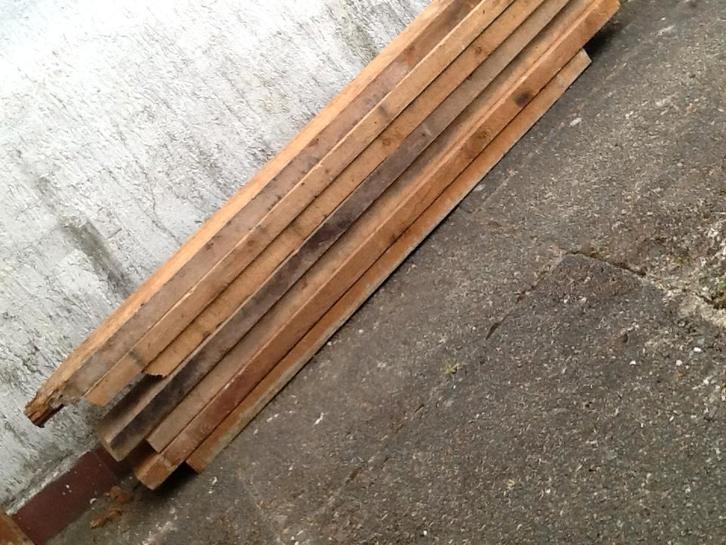 poutres en bois (récupération), Bricolage & Construction, Bois & Planches, Utilisé, Pin, 200 à 250 cm, 50 mm ou plus, Enlèvement