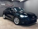 Audi A3 1.5essence 150CH Automatique, Auto's, Adaptieve lichten, Stof, 4 cilinders, Zwart
