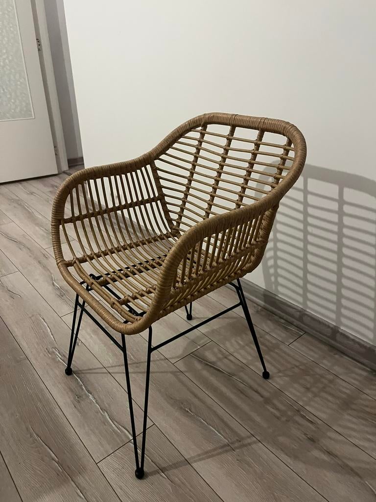 Chaises : 4 avec accoudoir, 2 sans accoudoir (voir photos), Ophalen, Zo goed als nieuw