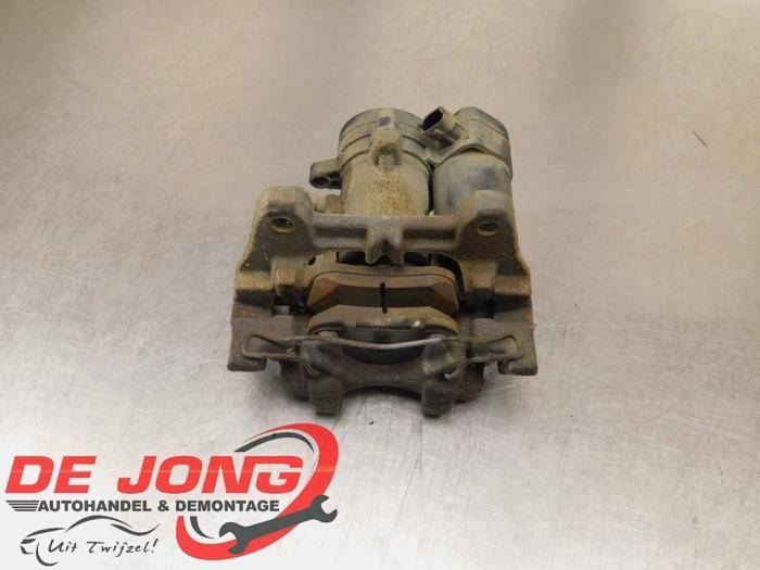 Etrier de frein (pince) arrière droit d'un Ford Kuga, -, 3 mois de garantie, -, -