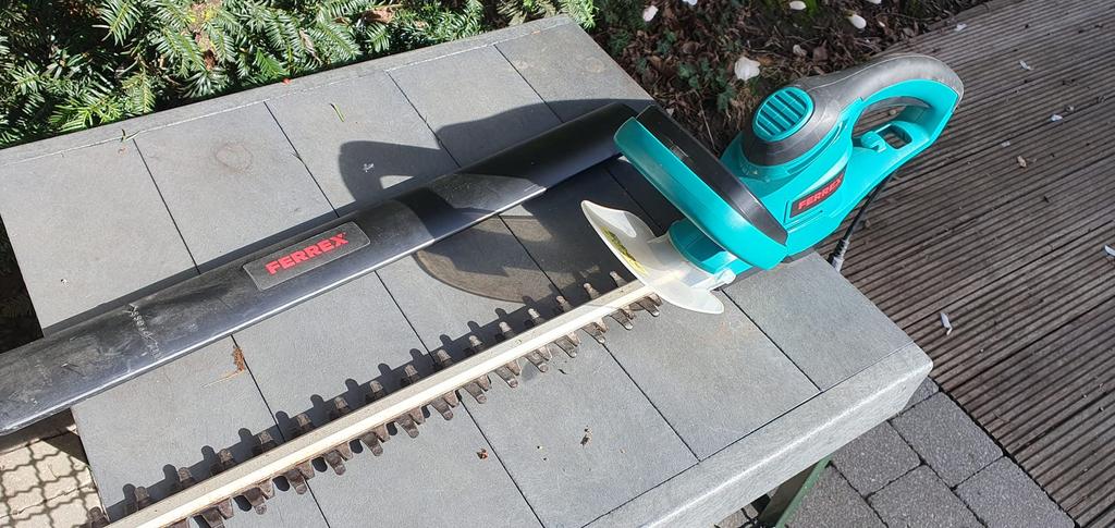 Taille-haie électrique, Enlèvement, Utilisé, Électrique