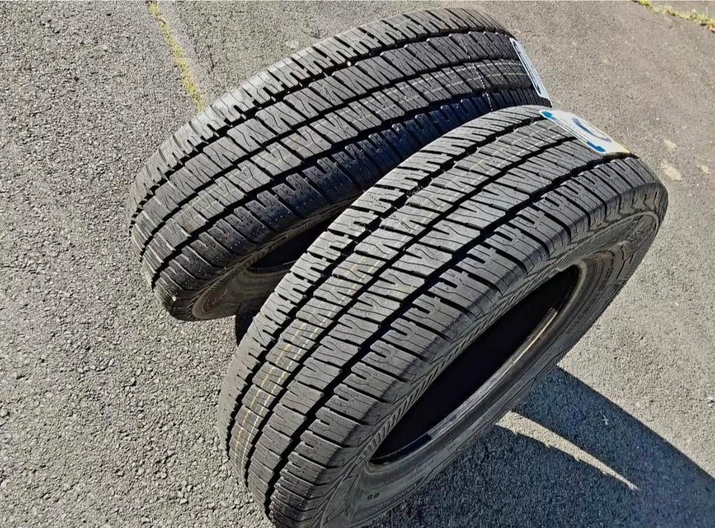 2 nouveaux pneus toutes-saisons 205/75R16C, Neuf, 4 Saisons, 16 pouces, Véhicule utilitaire