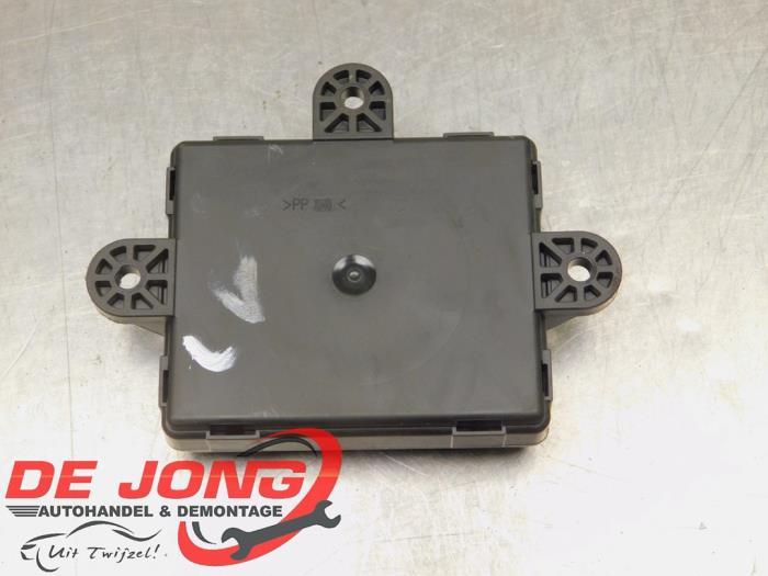 Module verrouillage central des portes d'un Ford Kuga, -, 3 mois de garantie, -, -