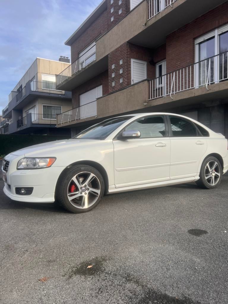 Design de la Volvo S40 R, Autos, Volvo, Cuir, Euro 5, Achat, Boîte manuelle