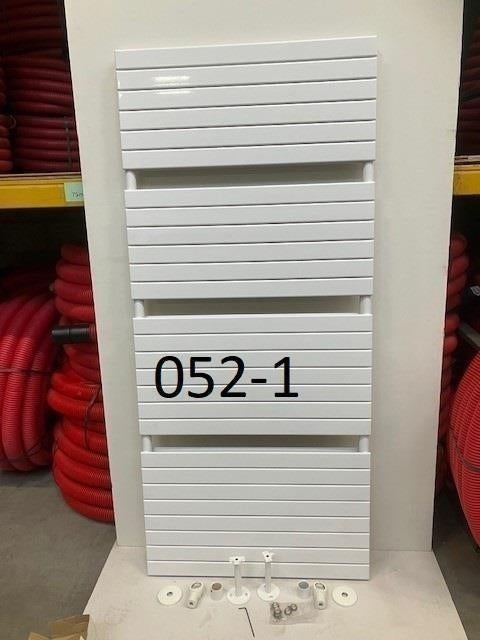 052. Opruiming Design Verticale en Handdoek Radiator, Ophalen, Nieuw, Radiator