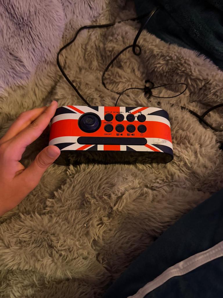 Electronische wekkerradio, Ophalen of Verzenden, Zo goed als nieuw