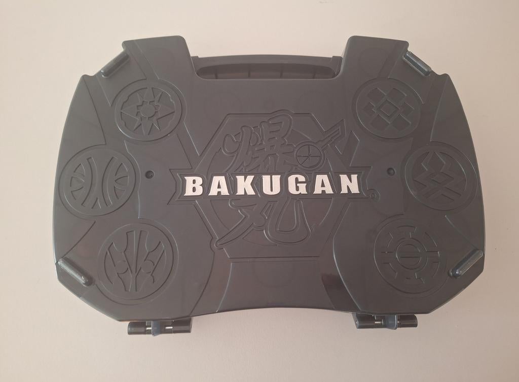 Bakugan opbergkoffer spin master 8 balletjes battle arena, Enfants & Bébés, Jouets | Figurines, Enlèvement ou Envoi