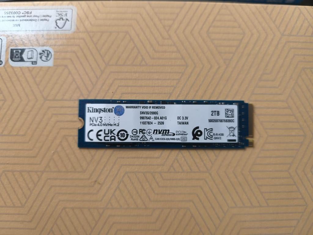 Kingston NV3 2 TB + Kingston FURY Renegade 2 TB, Ophalen of Verzenden, Zo goed als nieuw