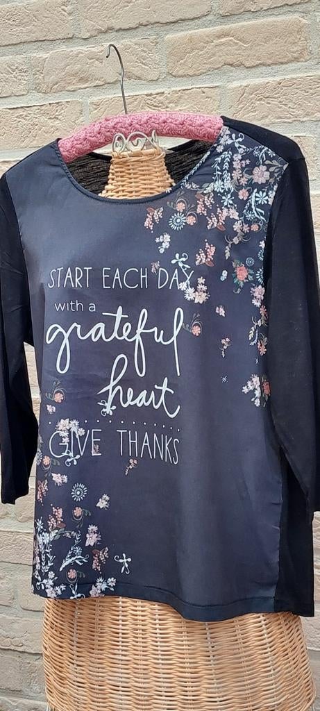 Truitje maat m clockhouse, Kleding | Dames, Truien en Vesten, Maat 38/40 (M), Overige kleuren, Ophalen of Verzenden, Zo goed als nieuw