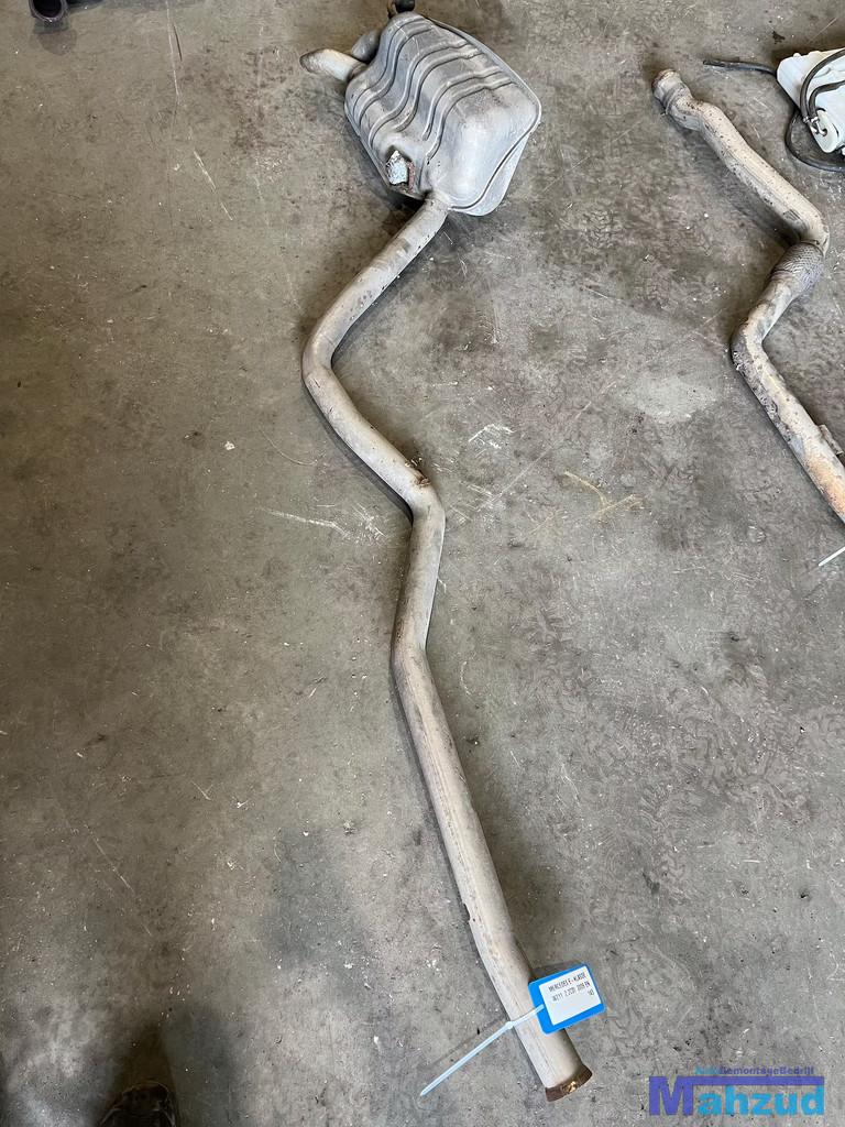 MERCEDES E KLASSE W211 2.2 CDI uitlaat einddemper 2002-2009, Gebruikt, Mercedes-Benz AG, Mercedes-Benz, Mercedesstrasse 120
70372  Stuttgart, DE