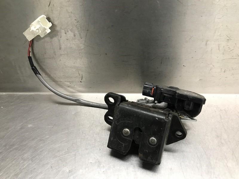 SLOTVANGER ACHTERKLEP Corolla Verso (E12) (|1015283000|), Auto-onderdelen, Carrosserie, Toyota, Gebruikt