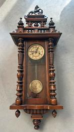 Antieke Paardjesklok, Ophalen