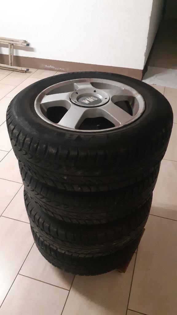 4 velgen met winterbanden 195 / 65 R15 91T  M+S, Auto-onderdelen, Banden en Velgen, Banden en Velgen, Winterbanden, 15 inch, 195 mm
