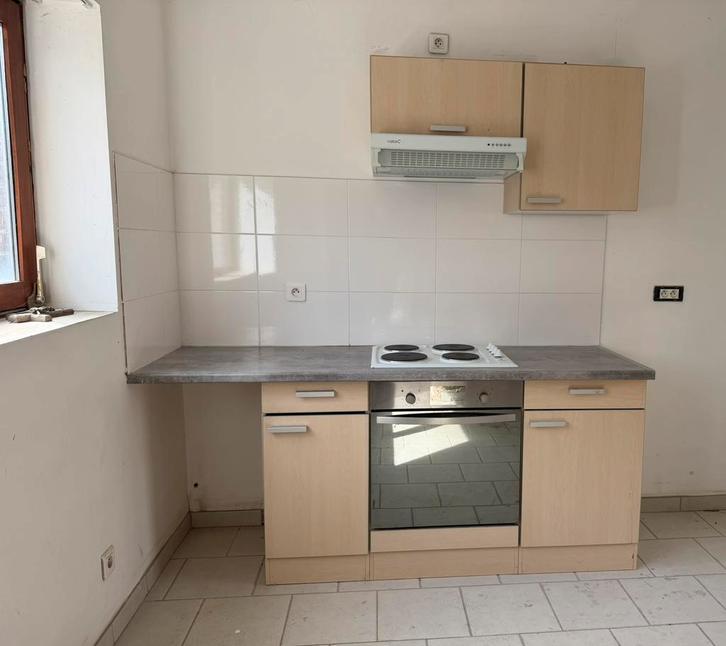 Cuisine avec Four / Taque / Hote / Evier   URGENT‼️, Maison & Meubles, Cuisine | Cuisines complètes, Utilisé, Enlèvement