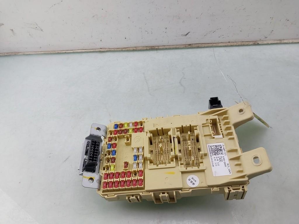 ZEKERINGKAST Hyundai i20 (BC3) (01-2020/-) (|91953Q0430|), Auto-onderdelen, Elektronica en Kabels, Hyundai, Gebruikt