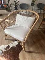 Rotan stoel met kussen, Huis en Inrichting, Stoelen, Ophalen, Zo goed als nieuw