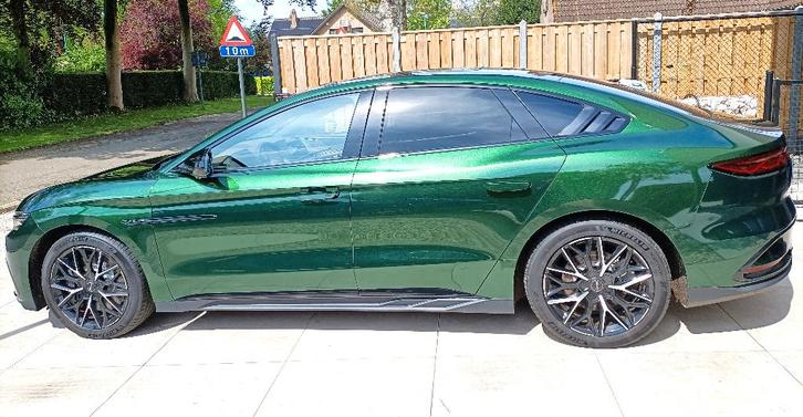 ZORGELOZE BYD HAN, blackpack, unieke oogstrelende uitvoering, Auto's, BYD, Particulier, HAN, 360° camera, 4x4, ABS, Achteruitrijcamera