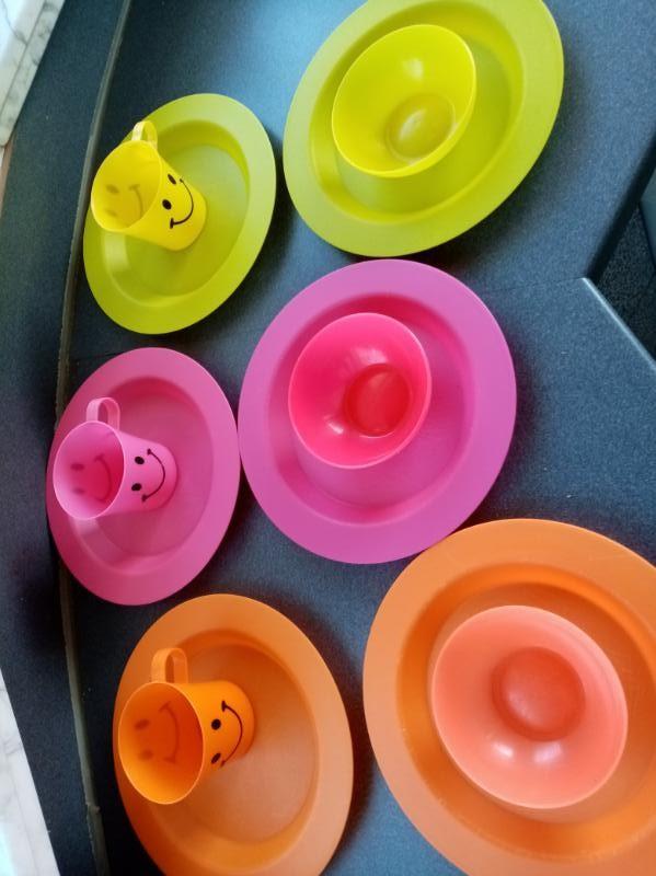 Ikea : 12-delig kinderservies 6 borden 3 kommetjes 3 bekers, Verzenden, Zo goed als nieuw, Overige typen