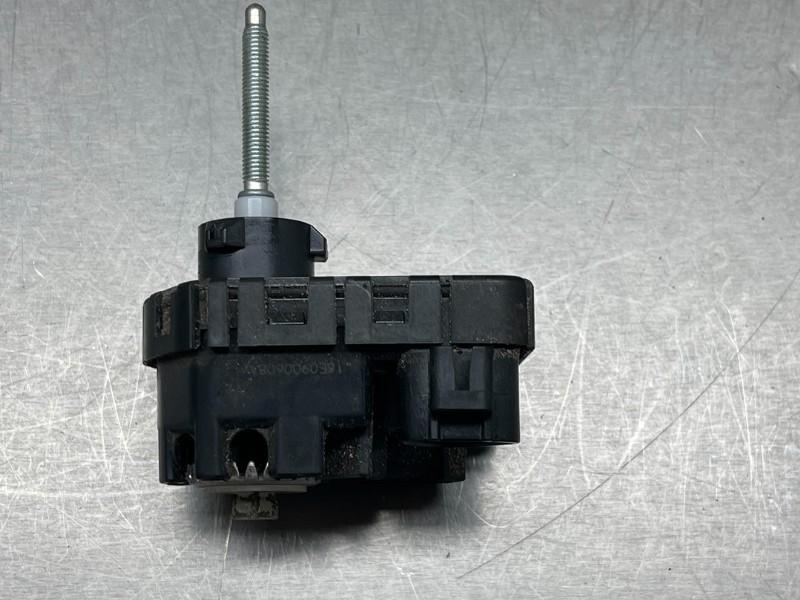 PHARE MOTEUR Toyota Land Cruiser (J15) (01-2009/-), Utilisé, Toyota