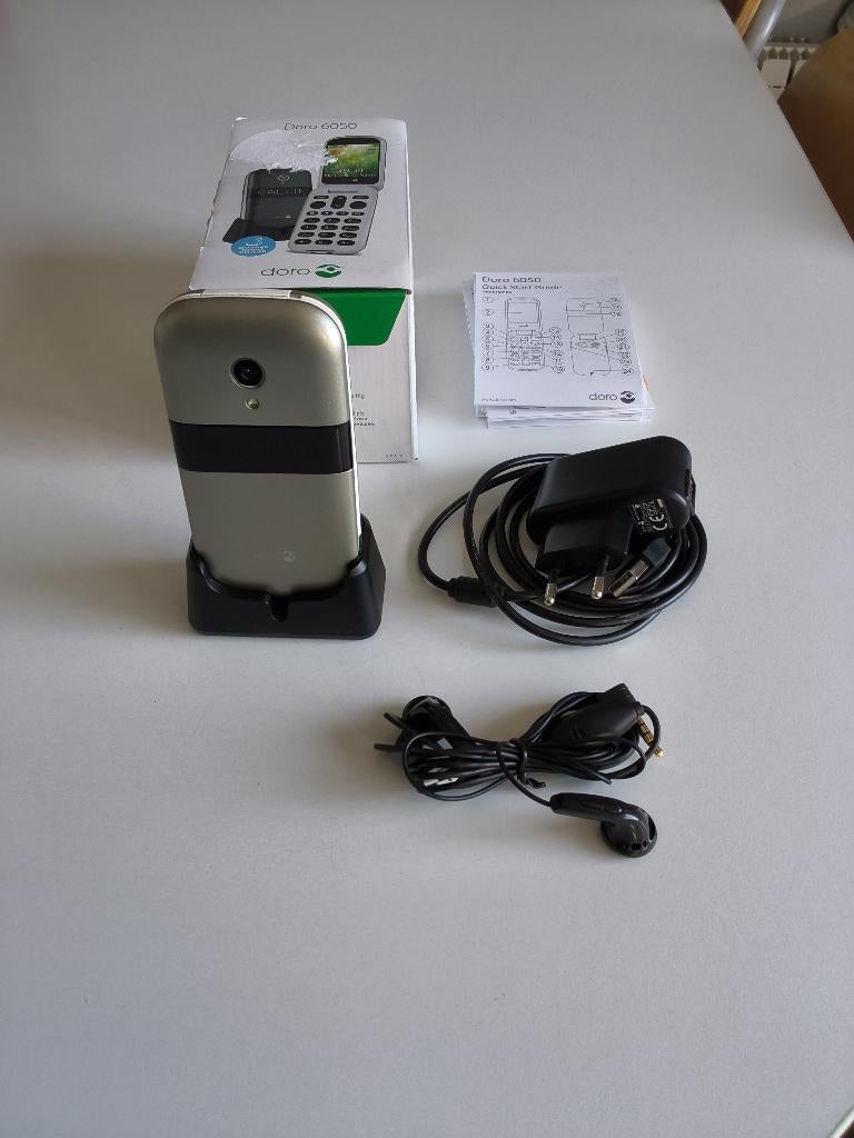 DORO 6050 - DPC-0080 mobiele telefoon, Telecommunicatie, Vaste telefoons | Handsets en Draadloos, Zo goed als nieuw, Ophalen of Verzenden