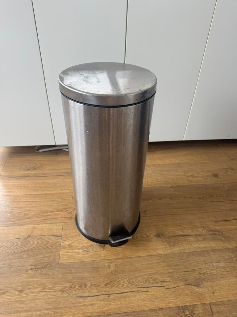 Metalen pedaalemmer, Ophalen, Gebruikt, Met pedaal, 50 tot 75 cm