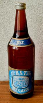 1986 vieille bouteille pleine de 0,75 litre de bière HOUGAER, Collections, Enlèvement ou Envoi