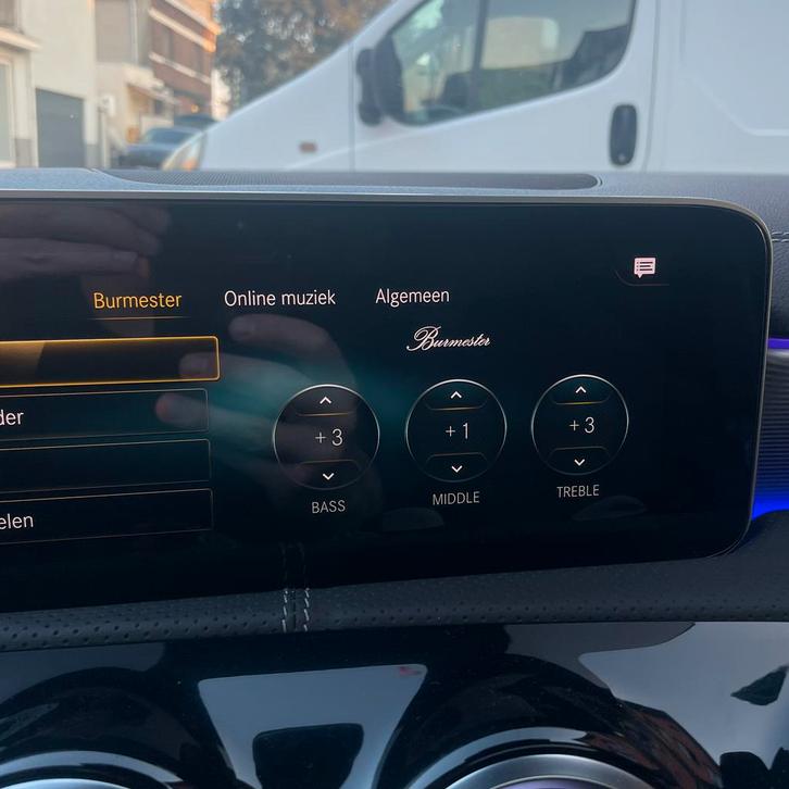 Mercedes 200, Diesel 2020, 130000km, Autos : Divers, Autoradios, Comme neuf, Enlèvement