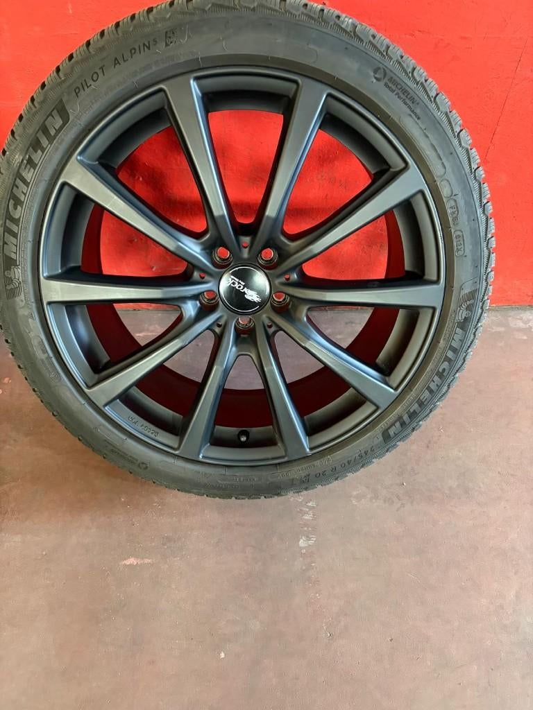 Velgen met winterbanden, Ophalen, Velg(en), Winterbanden, Personenwagen