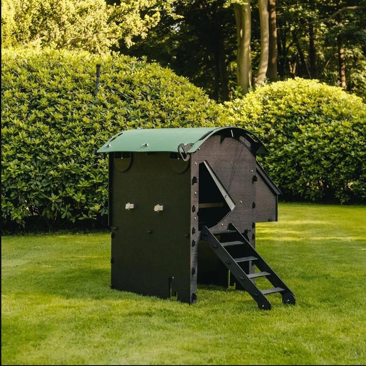 Nestera The Penthouse M (5-9 kippen), Dieren en Toebehoren, Pluimvee | Toebehoren, Nieuw, Kippenhok of Kippenren, Ophalen of Verzenden