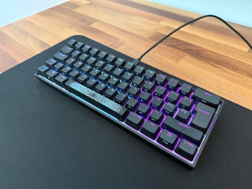 Corsair k65 RGB mini, Informatique & Logiciels, Claviers, Comme neuf, Azerty, Filaire, Clavier gamer, Enlèvement