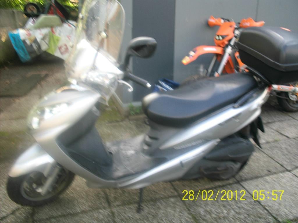 schooter 125 cc, Motoren, 125 cc