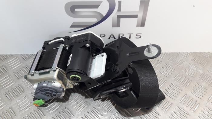 Veiligheidsgordel rechts-voor van een Mercedes E-Klasse, Auto-onderdelen, Interieur en Bekleding, Mercedes-Benz, Gebruikt, 3 maanden garantie