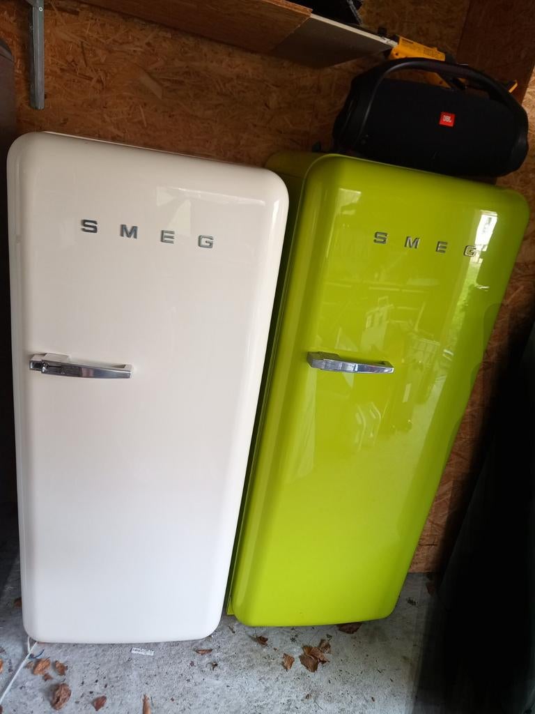 2 x SMEG koelkast met vriesvak, Elektronische apparatuur, Koelkasten en IJskasten, Ophalen, Met vriesvak