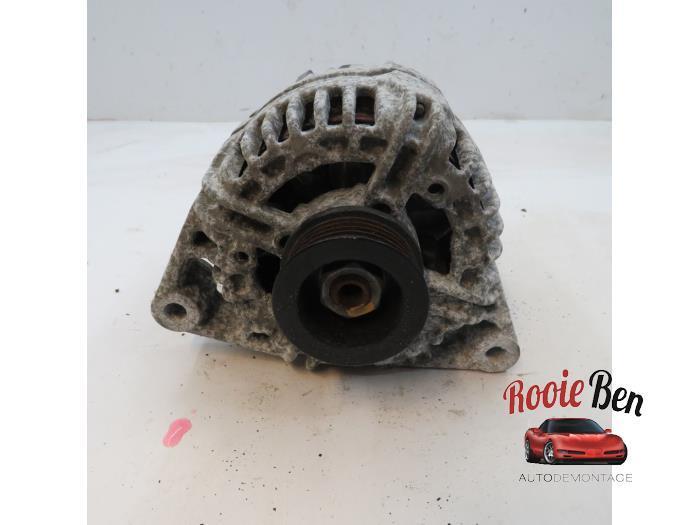 Dynamo d'un Opel Corsa, Autos : Pièces & Accessoires, Moteurs & Accessoires, Opel, Utilisé, 3 mois de garantie, Enlèvement ou Envoi
