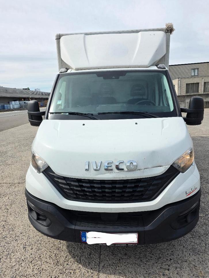 Iveco daily, Autos, Autos Autre, Entreprise, ABS, Régulateur de distance, Airbags, Air conditionné, Bluetooth, Feux de virage