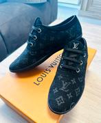 Louis Vuitton Schoenen maat 39,5, Kleding | Heren, Schoenen, Zwart, Ophalen of Verzenden, Zo goed als nieuw, Sneakers