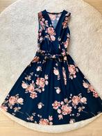 Fleurige mid-lange jurk met plooitjes, Kleding | Dames, Jurken, Ophalen of Verzenden, Zo goed als nieuw