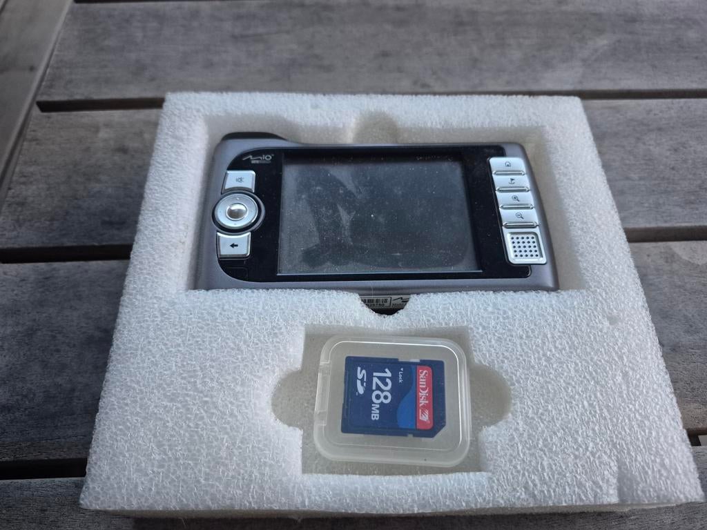 Mio navigatiesysteem, Europa., Ophalen of Verzenden, Zo goed als nieuw