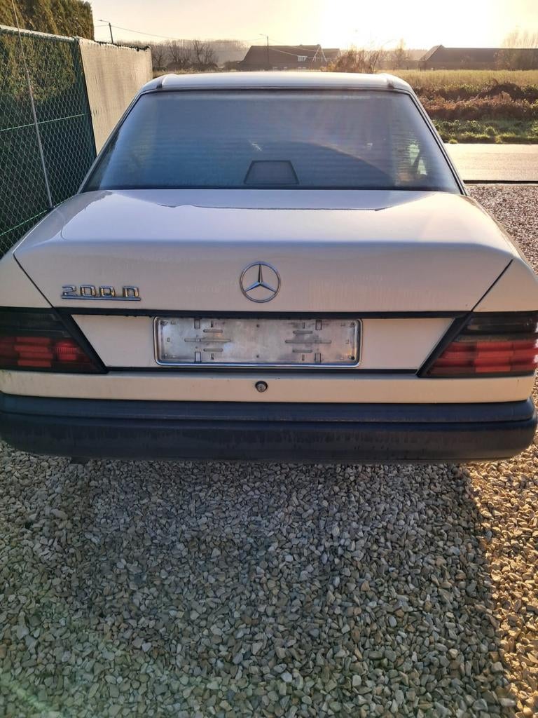 Mercedes 200d diesel oldtiemer, Autos, Mercedes-Benz, Achat, Série 200, 5 portes, Automatique