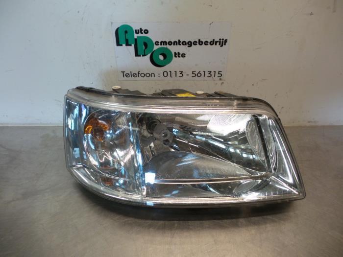 Phare droit d'un Volkswagen Transporter (Transporter 03-), Autos : Pièces & Accessoires, Éclairage, Utilisé, 3 mois de garantie