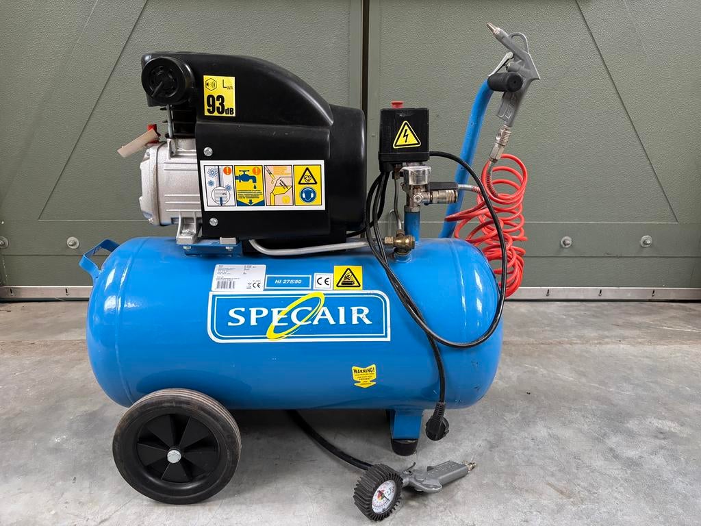 Compressor 196 l/ min met 50 liter tank , weinig gebruikt, Doe-het-zelf en Bouw, Compressors, Ophalen, Zo goed als nieuw