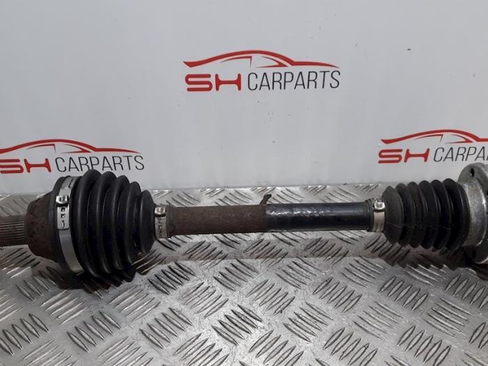 Arbre de transmission avant gauche d'un Volkswagen Polo, Volkswagen, -, 3 mois de garantie, Utilisé